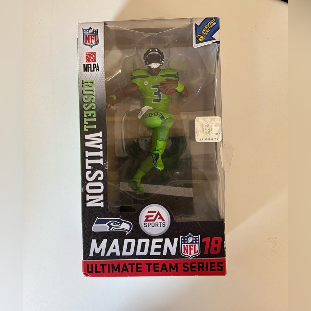 New McFarlane Madden18 NFL Ultimate Team Series Russell Wilson Seahawks